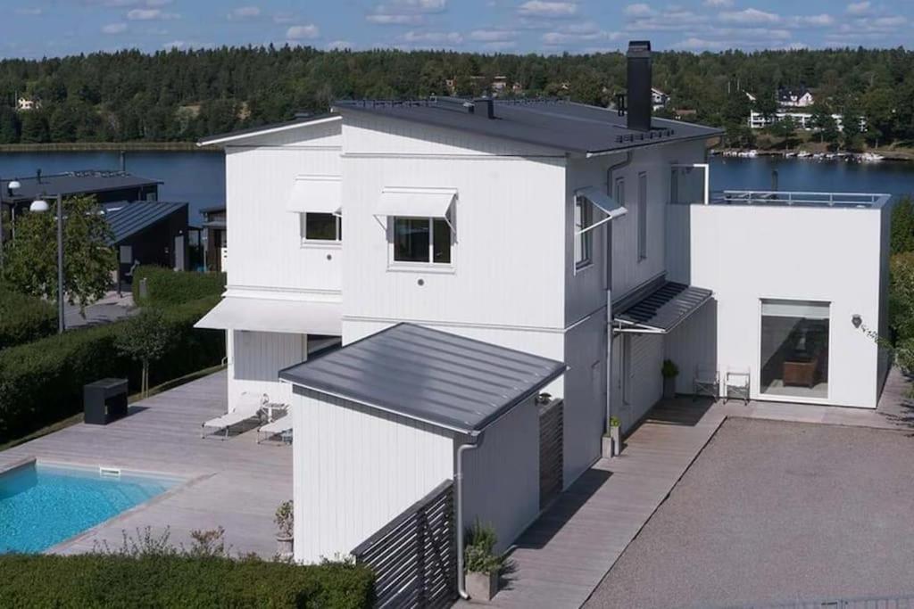 Lidingö Water Facing Villa With Pool & Sauna מראה חיצוני תמונה